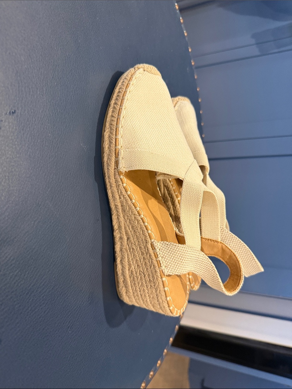 Tommy Bahama espadrilles. 7.5